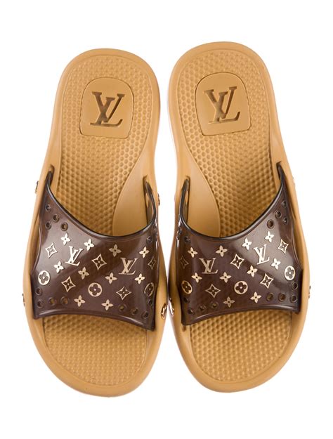 lv sandals men.